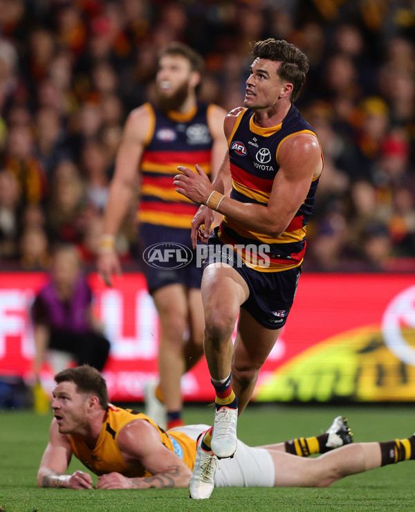 AFL 2025 First Semi Final - Adelaide v Hawthorn - A-62565250