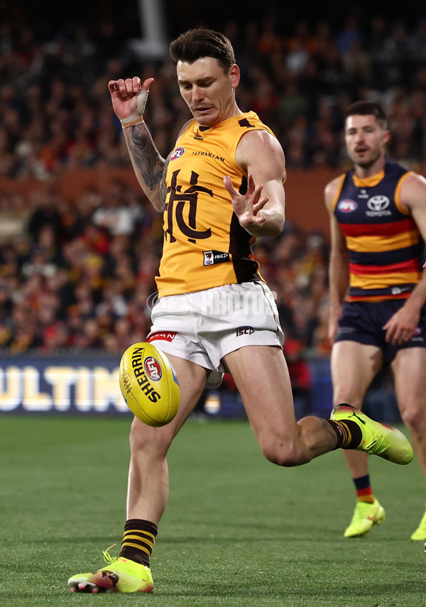 AFL 2025 First Semi Final - Adelaide v Hawthorn - A-62568425
