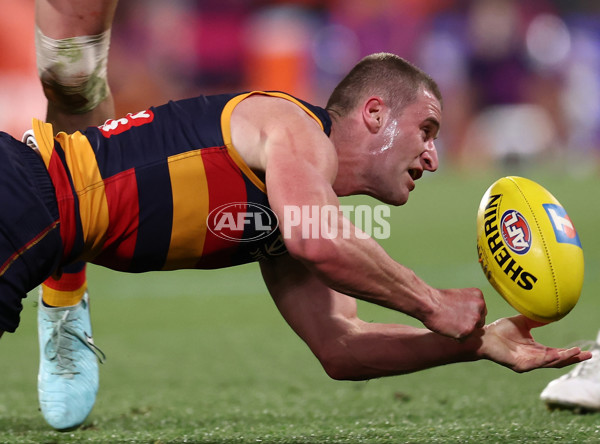 AFL 2025 First Semi Final - Adelaide v Hawthorn - A-62571915