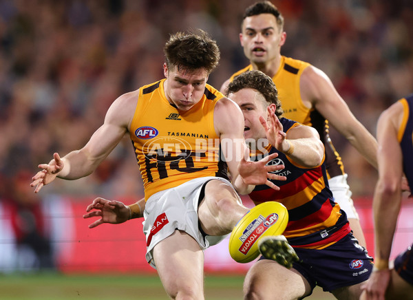 AFL 2025 First Semi Final - Adelaide v Hawthorn - A-62571923