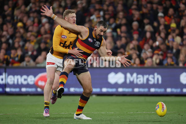 AFL 2025 First Semi Final - Adelaide v Hawthorn - A-62574378