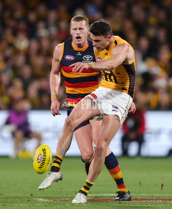 AFL 2025 First Semi Final - Adelaide v Hawthorn - A-62579502