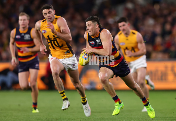 AFL 2025 First Semi Final - Adelaide v Hawthorn - A-62585674