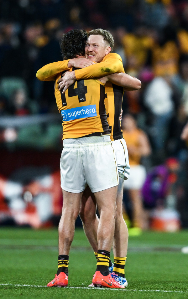 AFL 2025 First Semi Final - Adelaide v Hawthorn - A-62593164