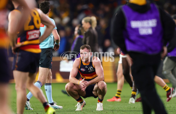 AFL 2025 First Semi Final - Adelaide v Hawthorn - A-62593219