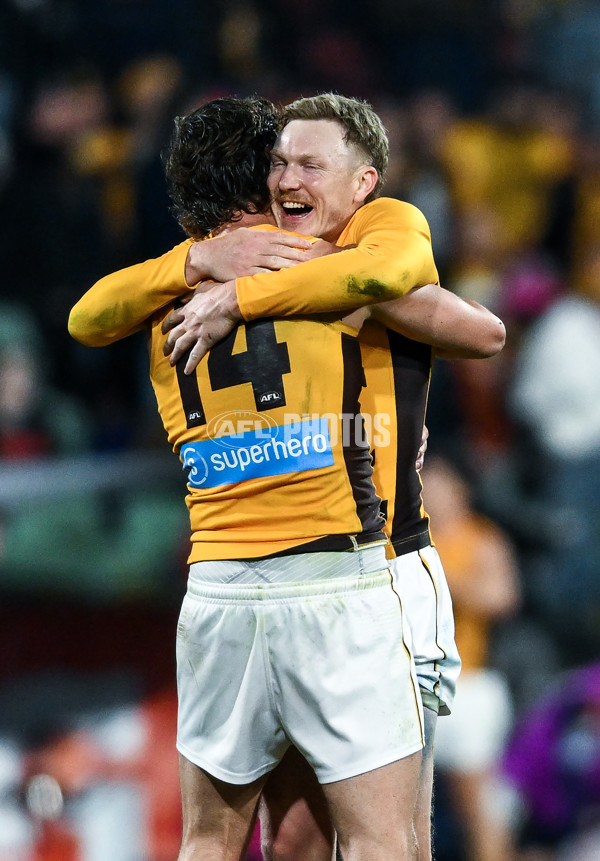 AFL 2025 First Semi Final - Adelaide v Hawthorn - A-62596376