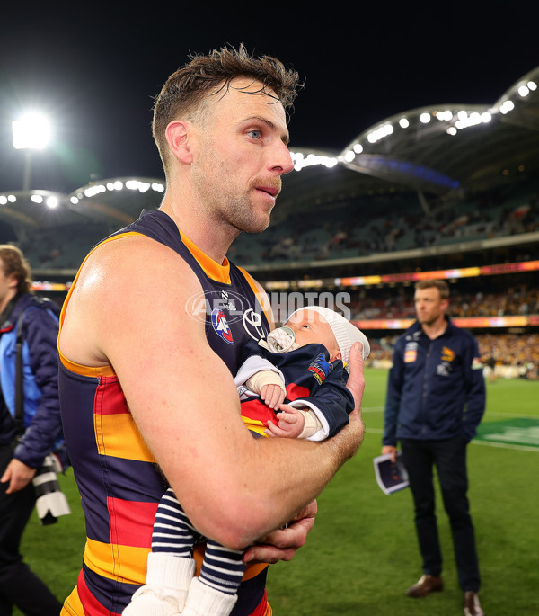 AFL 2025 First Semi Final - Adelaide v Hawthorn - A-62596394