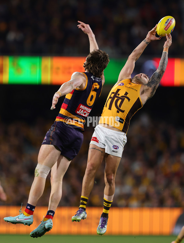 AFL 2025 First Semi Final - Adelaide v Hawthorn - A-62600980
