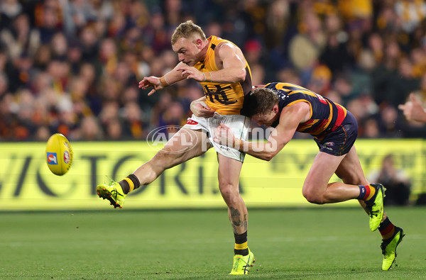 AFL 2025 First Semi Final - Adelaide v Hawthorn - A-62601555