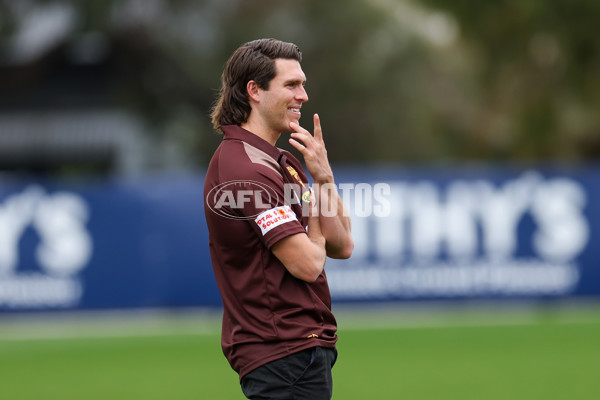 VFL 2025 First Preliminary Final - Footscray v Box Hill - A-62720953