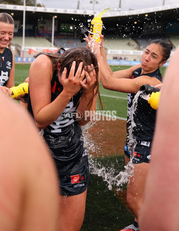 AFLW 2025 Round 05 - Carlton v Gold Coast - A-62752385