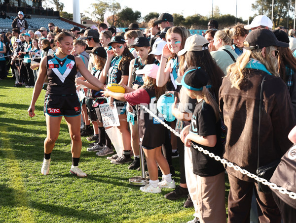 AFLW 2025 Round 05 - Port Adelaide v Melbourne - A-62759089