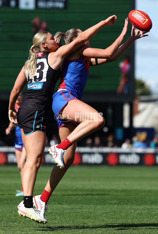 AFLW 2025 Round 05 - Port Adelaide v Melbourne - A-62762074