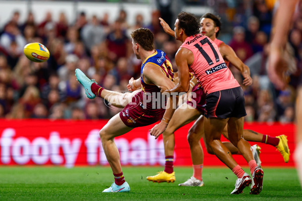 AFL 2025 Second Semi Final - Brisbane v Gold Coast - A-62772912