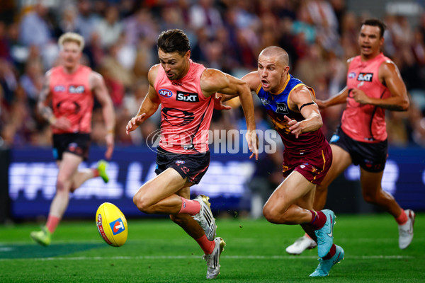 AFL 2025 Second Semi Final - Brisbane v Gold Coast - A-62777099