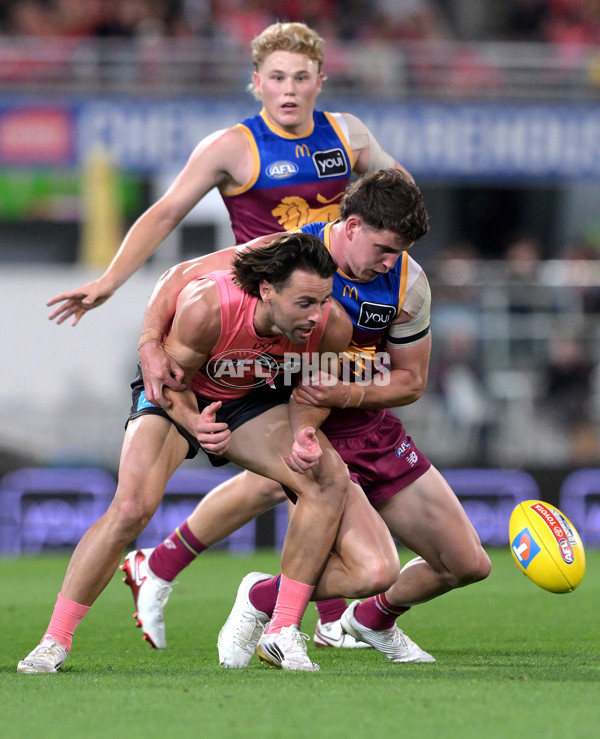 AFL 2025 Second Semi Final - Brisbane v Gold Coast - A-62789840