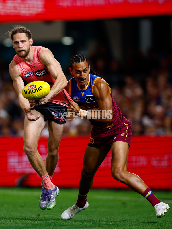 AFL 2025 Second Semi Final - Brisbane v Gold Coast - A-62791538