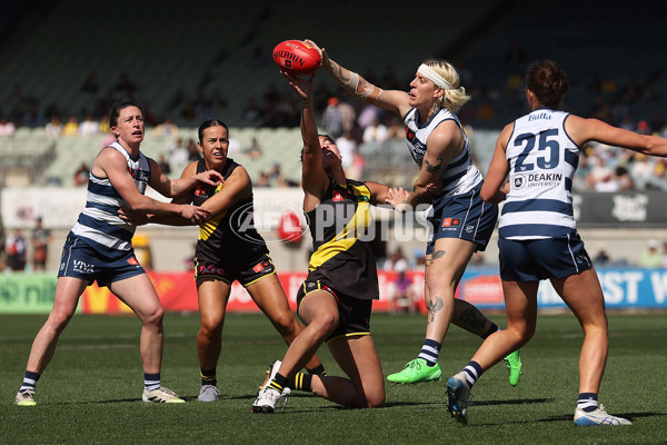 AFLW 2025 Round 05 - Richmond v Geelong - A-62803415