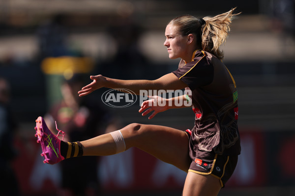 AFLW 2025 Round 05 - Hawthorn v Adelaide - A-62808317