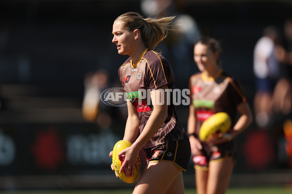 AFLW 2025 Round 05 - Hawthorn v Adelaide - A-62808330