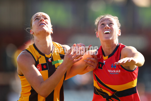 AFLW 2025 Round 05 - Hawthorn v Adelaide - A-62811167
