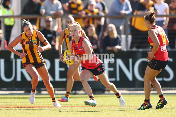 AFLW 2025 Round 05 - Hawthorn v Adelaide - A-62812338