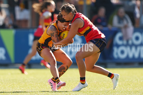 AFLW 2025 Round 05 - Hawthorn v Adelaide - A-62812340
