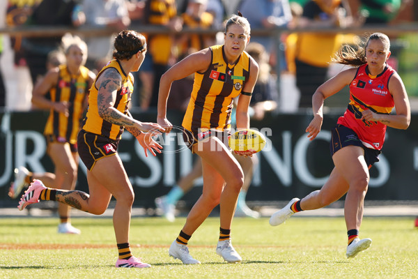 AFLW 2025 Round 05 - Hawthorn v Adelaide - A-62812352