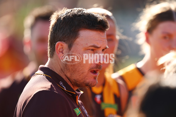 AFLW 2025 Round 05 - Hawthorn v Adelaide - A-62816602