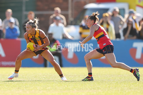 AFLW 2025 Round 05 - Hawthorn v Adelaide - A-62817773