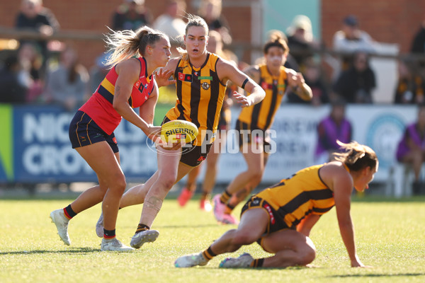 AFLW 2025 Round 05 - Hawthorn v Adelaide - A-62819332