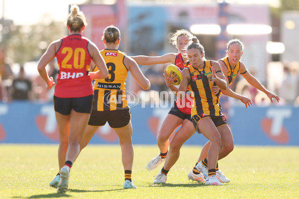 AFLW 2025 Round 05 - Hawthorn v Adelaide - A-62819340