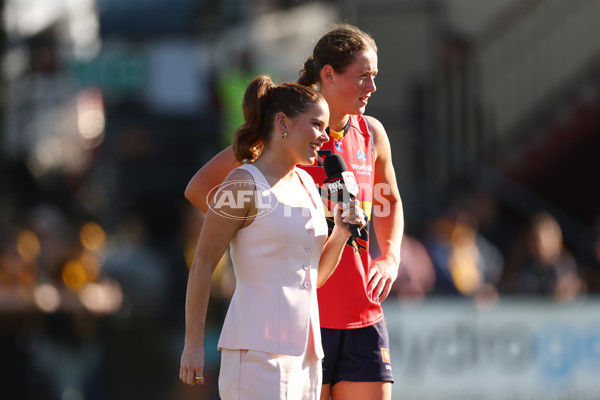 AFLW 2025 Round 05 - Hawthorn v Adelaide - A-62820788