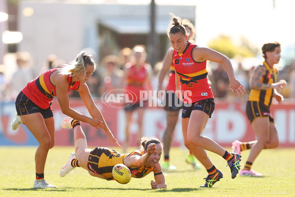 AFLW 2025 Round 05 - Hawthorn v Adelaide - A-62820791