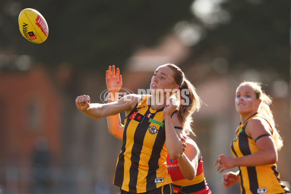 AFLW 2025 Round 05 - Hawthorn v Adelaide - A-62820794