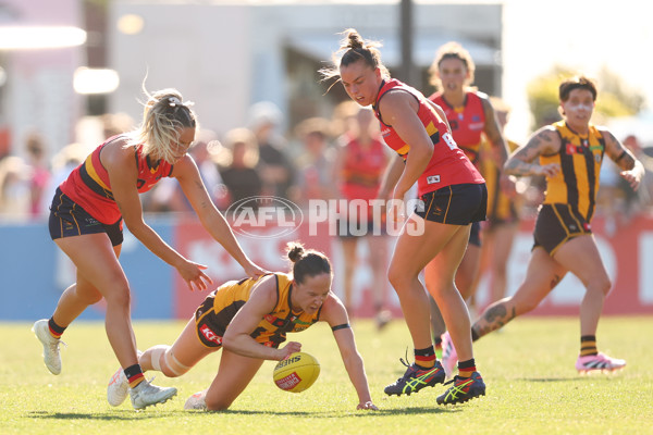 AFLW 2025 Round 05 - Hawthorn v Adelaide - A-62820795
