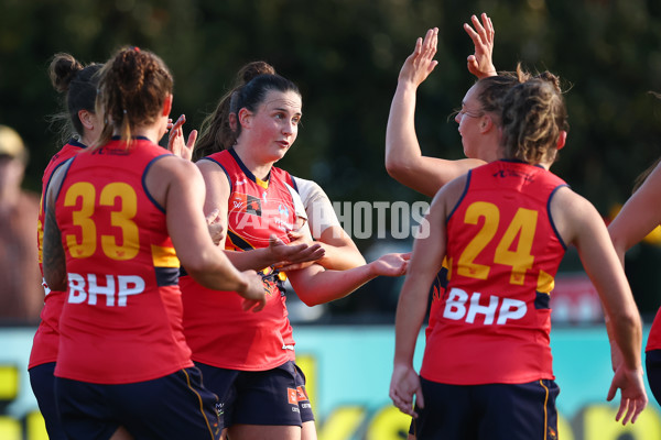 AFLW 2025 Round 05 - Hawthorn v Adelaide - A-62820835