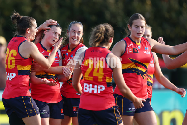 AFLW 2025 Round 05 - Hawthorn v Adelaide - A-62820842