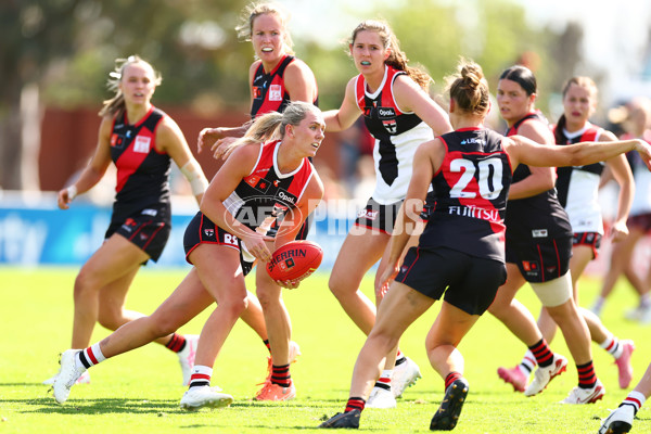 AFLW 2025 Round 05 - Essendon v St Kilda - A-62824691