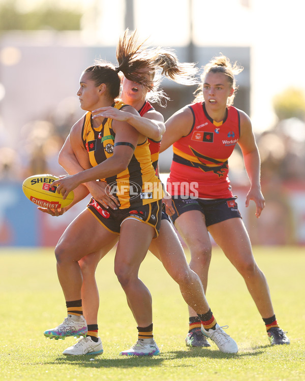 AFLW 2025 Round 05 - Hawthorn v Adelaide - A-62824719