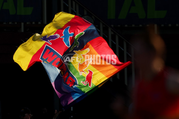 AFLW 2025 Round 05 - Hawthorn v Adelaide - A-62825955