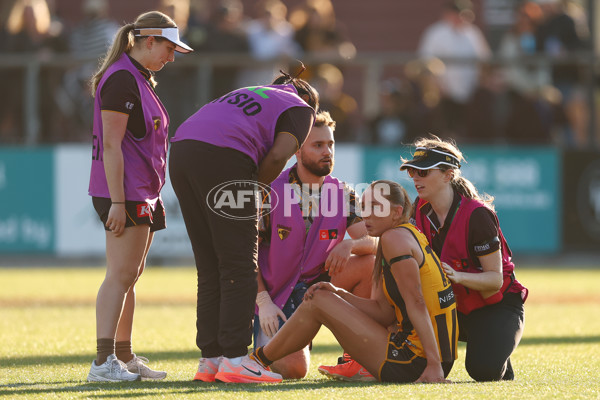 AFLW 2025 Round 05 - Hawthorn v Adelaide - A-62825958