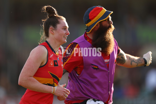 AFLW 2025 Round 05 - Hawthorn v Adelaide - A-62825959