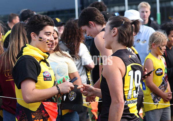 AFLW 2025 Round 05 - Richmond v Geelong - A-62828733