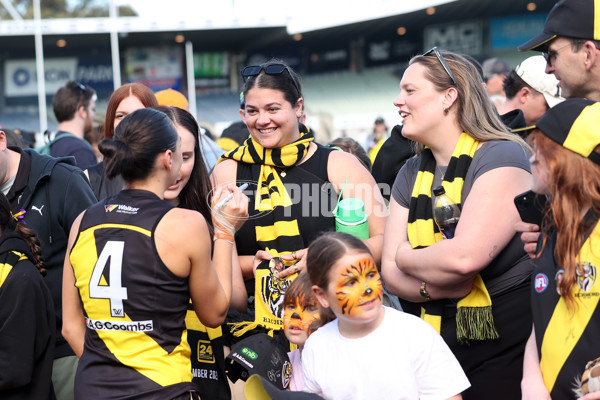 AFLW 2025 Round 05 - Richmond v Geelong - A-62828738