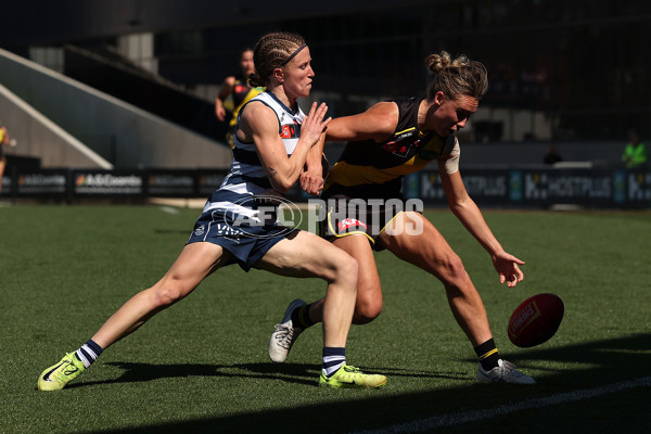 AFLW 2025 Round 05 - Richmond v Geelong - A-62829925