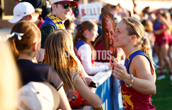 AFLW 2025 Round 05 - Brisbane v North Melbourne - A-62831301