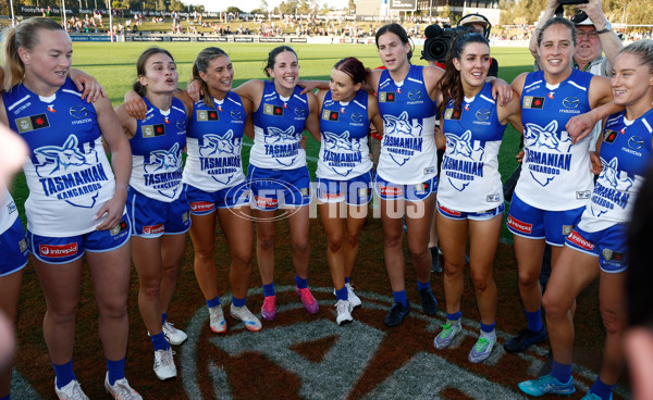 AFLW 2025 Round 05 - Brisbane v North Melbourne - A-62831335