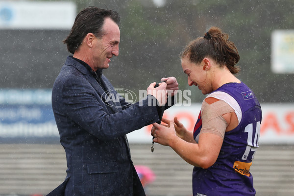 AFLW 2025 Round 05 - Fremantle v West Coast - A-62831379