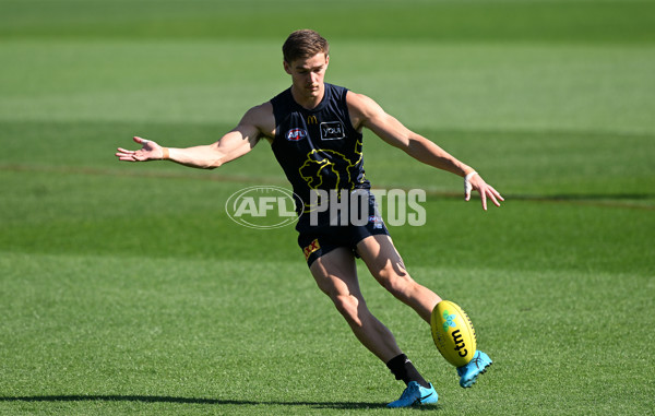 AFL 2025 Training - Brisbane 180925 - A-62876305